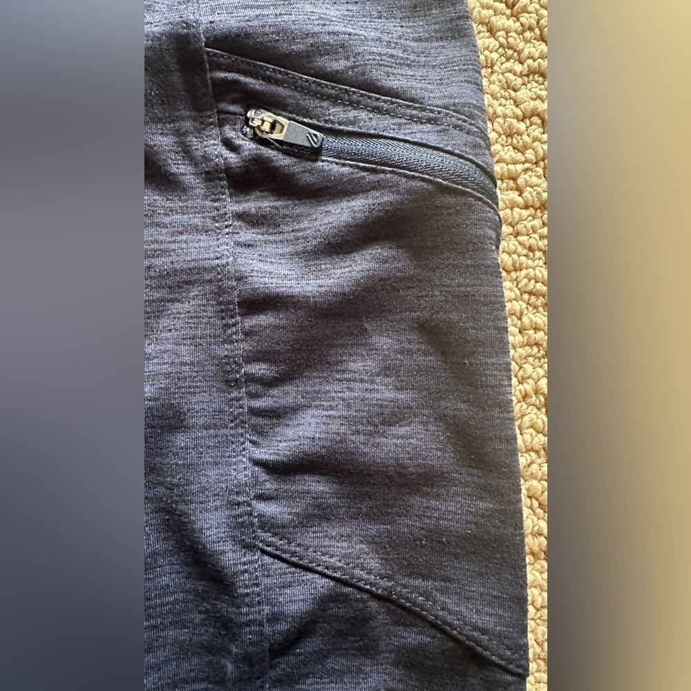 Eddie Bauer crop leggings - Picture 3 of 6